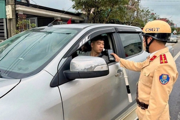 Mồng 2 Tết, hàng nghìn phương tiện bị tạm giữ do vi phạm giao thông